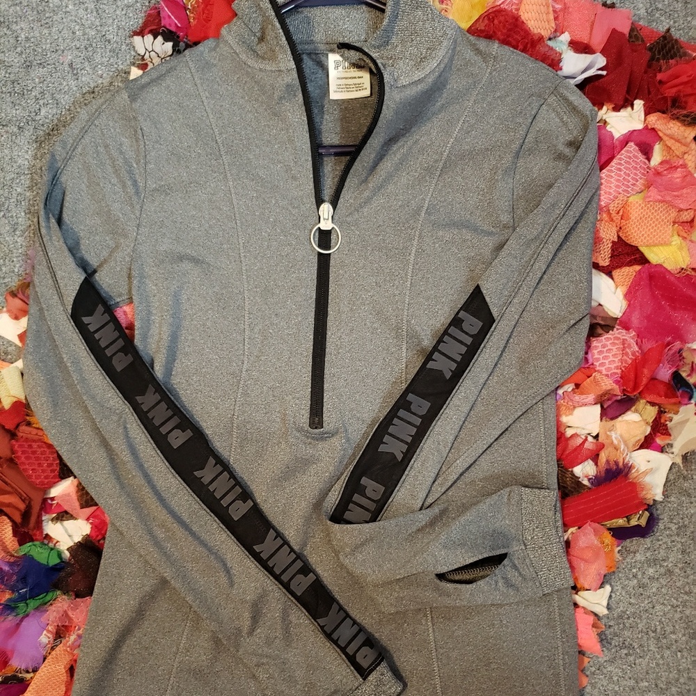 Ultimate deep zip, Nwot, sold out immediately (: